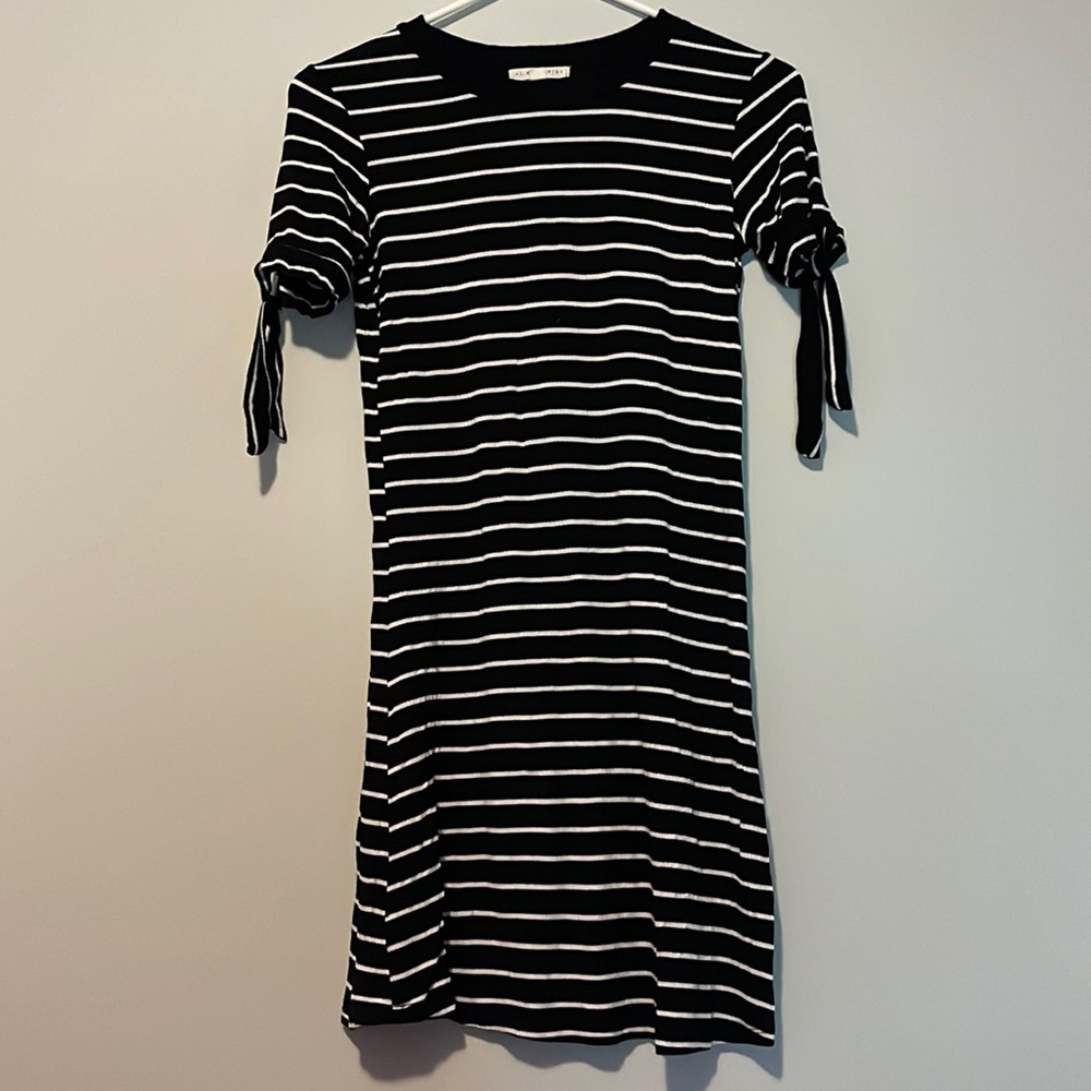LA hearts dress
